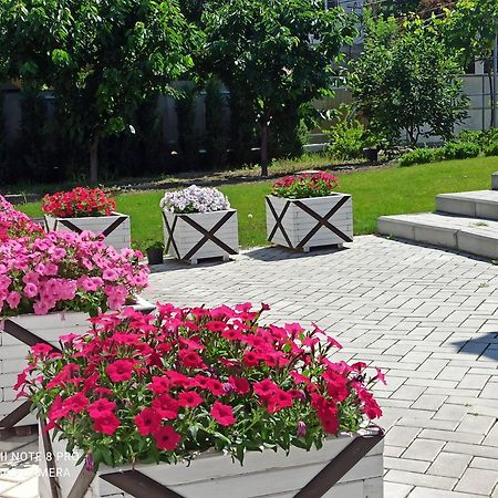 Экодом Hotell Bilhorod-Dnistrovsʼkyy Exteriör bild