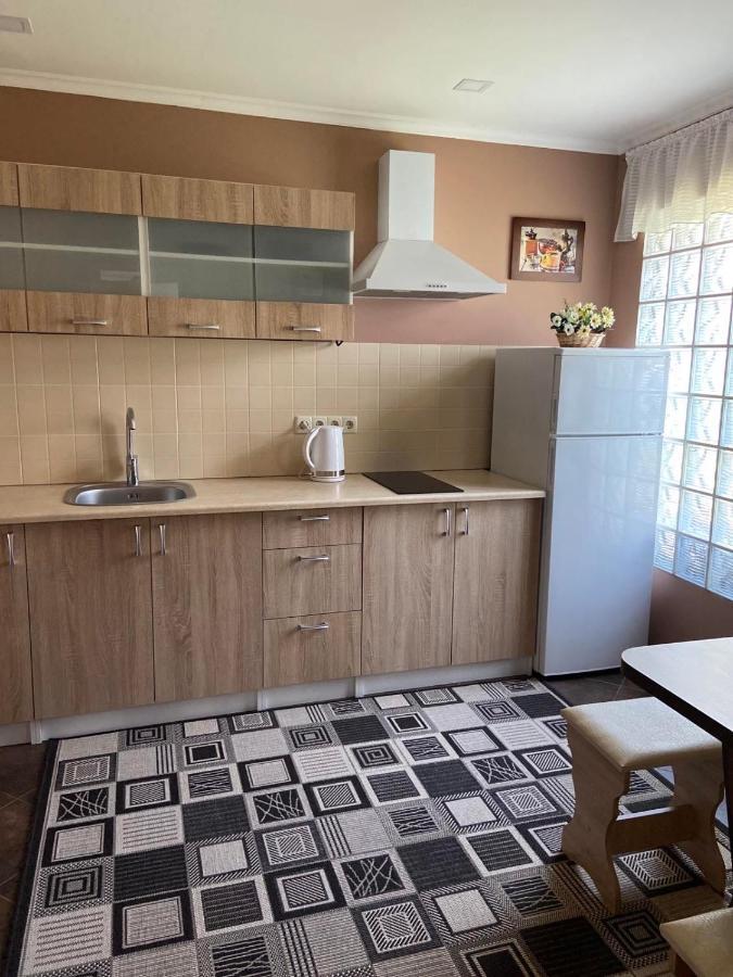 Экодом Hotell Bilhorod-Dnistrovsʼkyy Exteriör bild