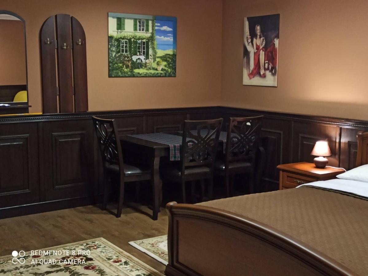 Экодом Hotell Bilhorod-Dnistrovsʼkyy Exteriör bild